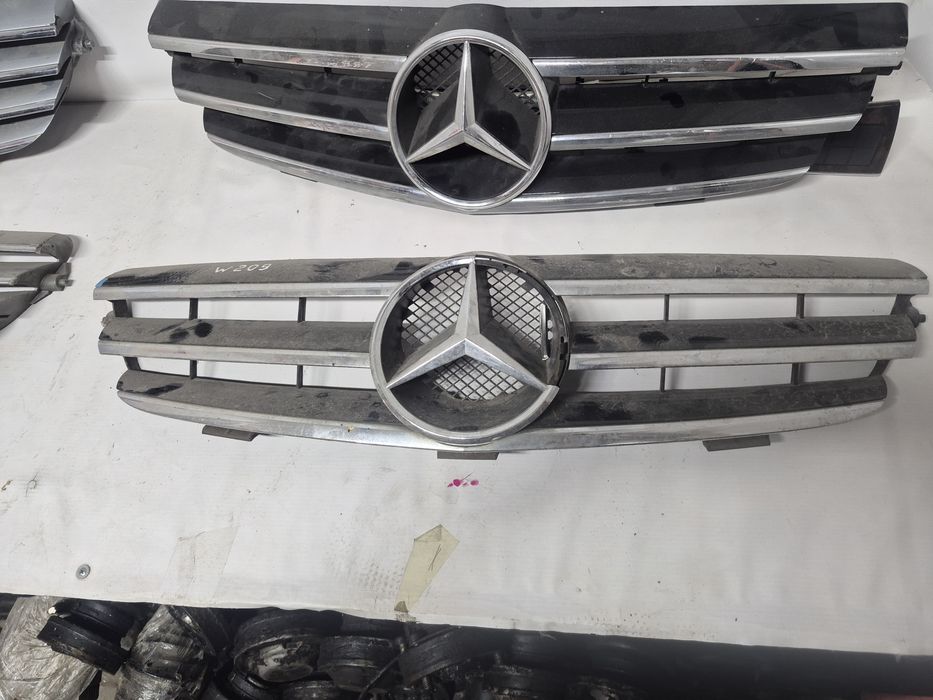 Решетка Mercedes W209 CLK