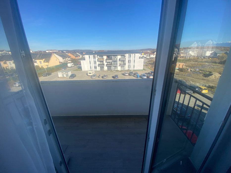 Garaoniera+ loc de parcare