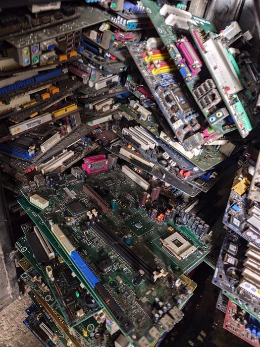 Placi electronice reciclare