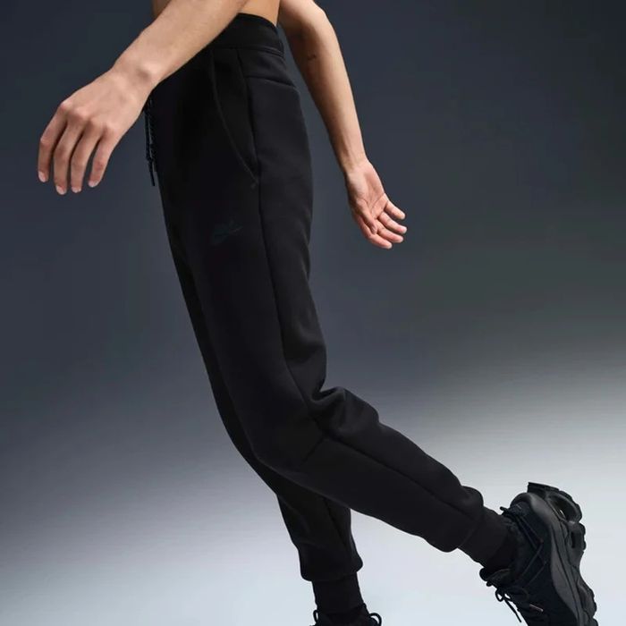 Дамски Екип Nike W NSW TCH FLC WR FZ HDY 2 - HV6747-010