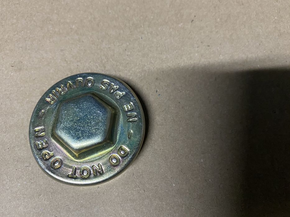 Buson radiator nou Dacia 1300 1310 berlina break papuc piese