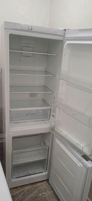 Холодильник Индесит