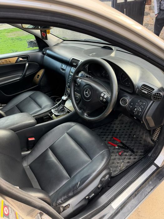 На Части Мерцедес W203 C220 CDI 150 коня