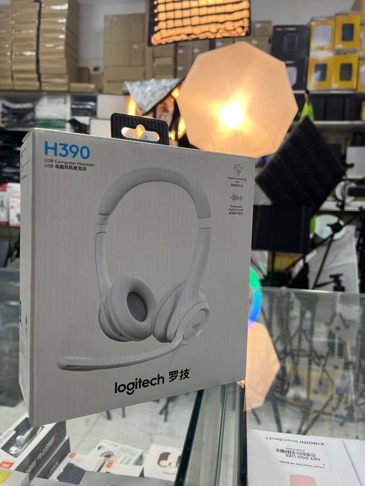 В наличии наушники для call centare