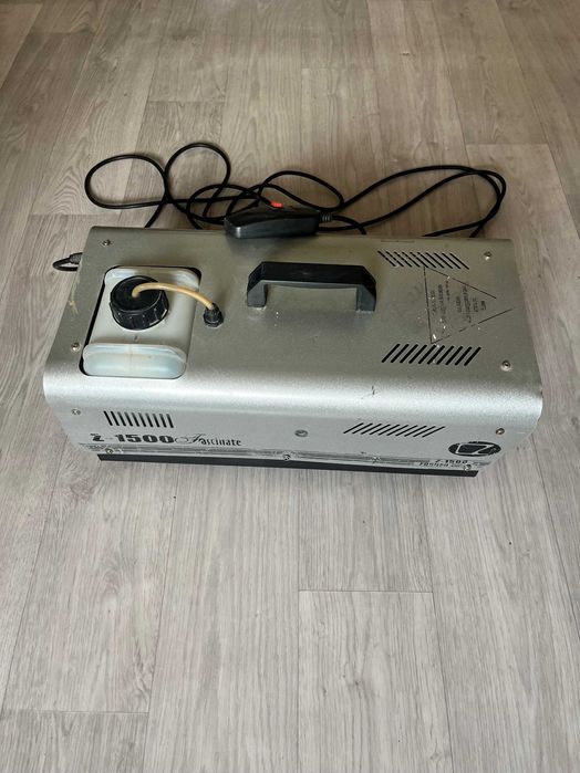 Дым-машина, Генератор дыма