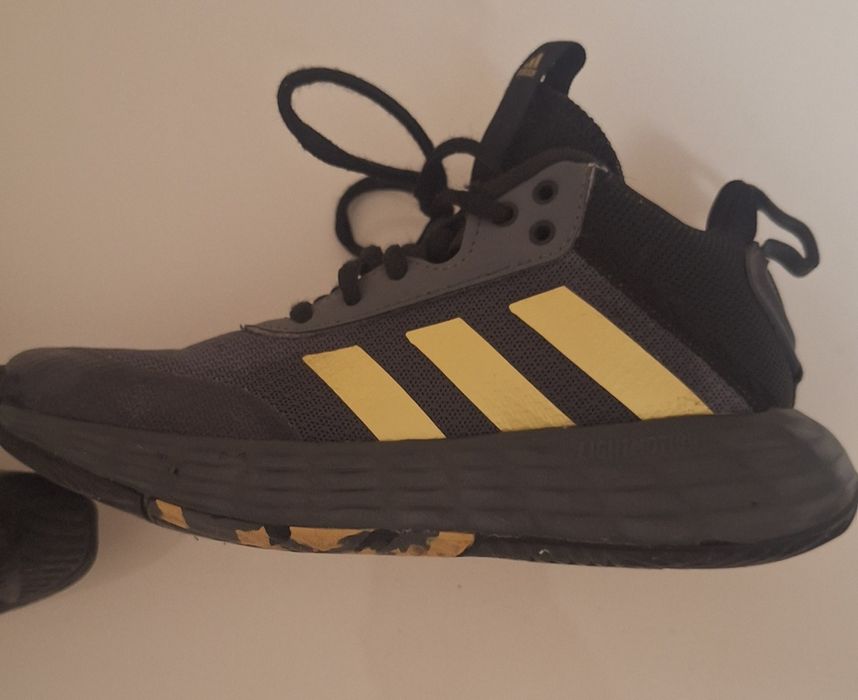 Маратонки Адидас