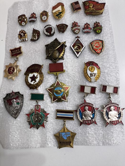 Значки времён СССР