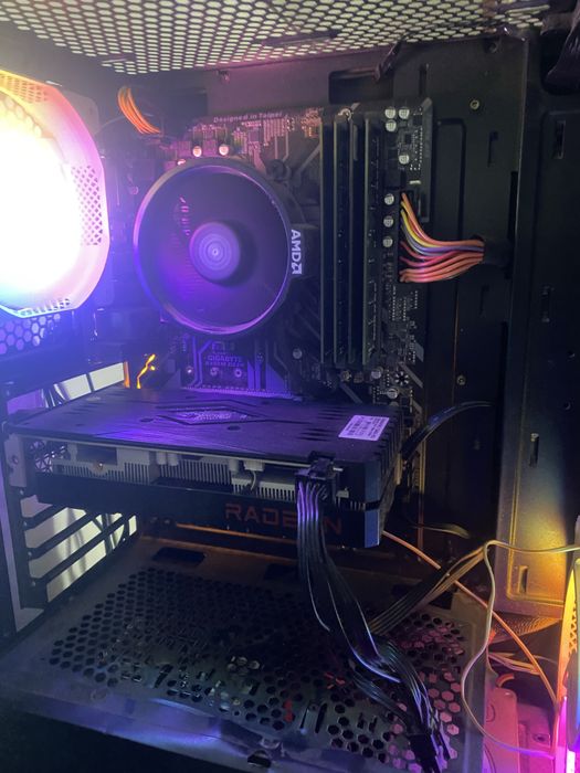 Vand pc gamin URGENT IEFTIN