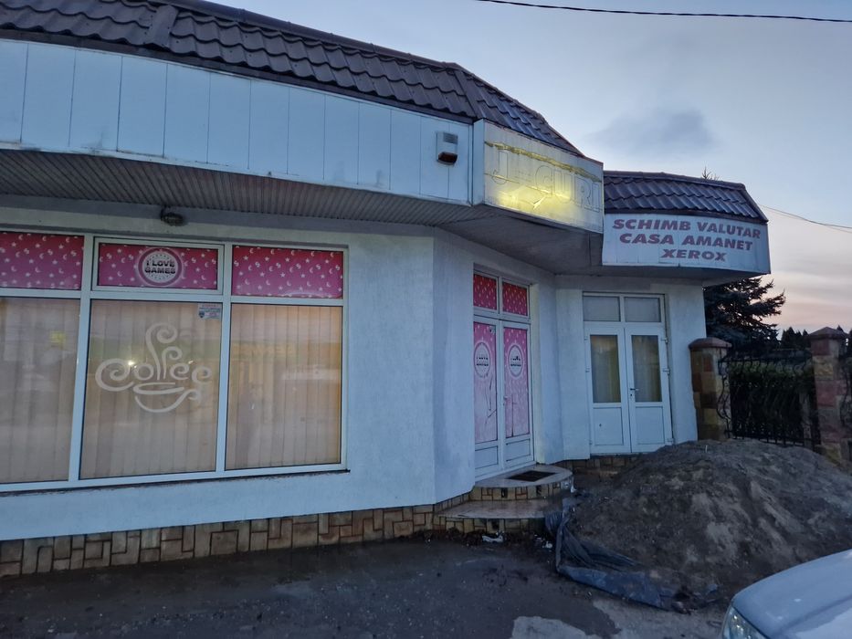 Spațiu comercial 90 mp de închiriat – trafic auto, parcare, utilități