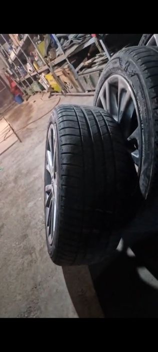 Продается диски с резиной