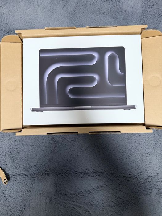 MacBook Pro 14 M5 16GB 512 SSD Nou Sigilat