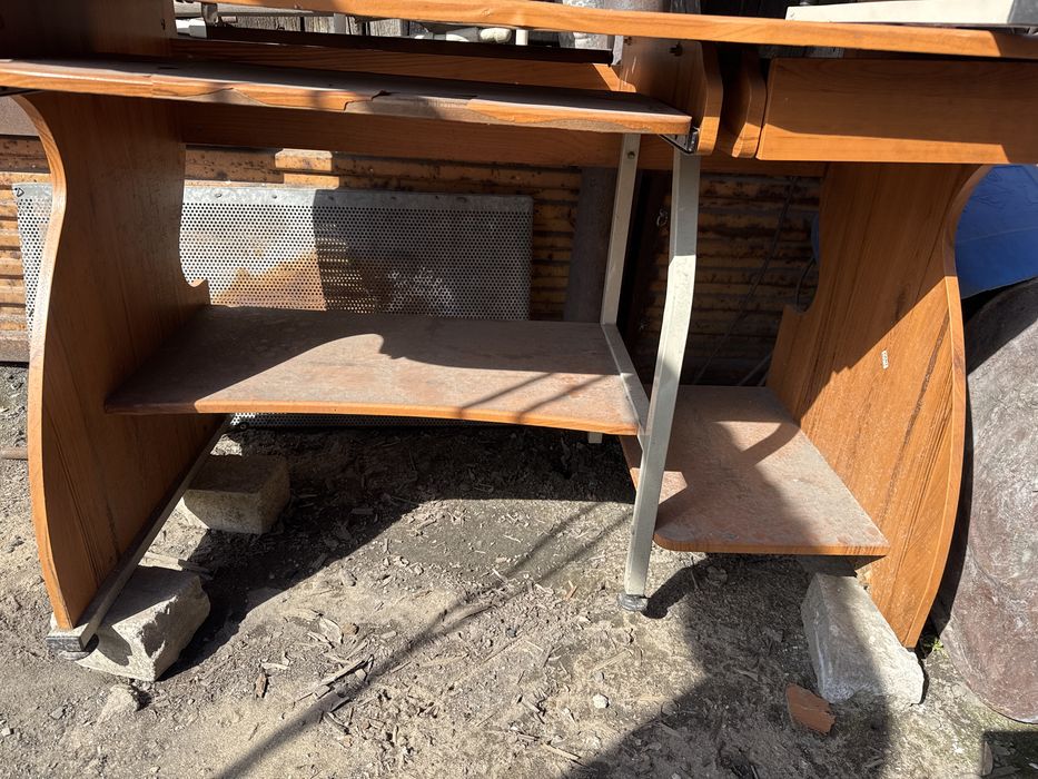 Продам компьютерный стол