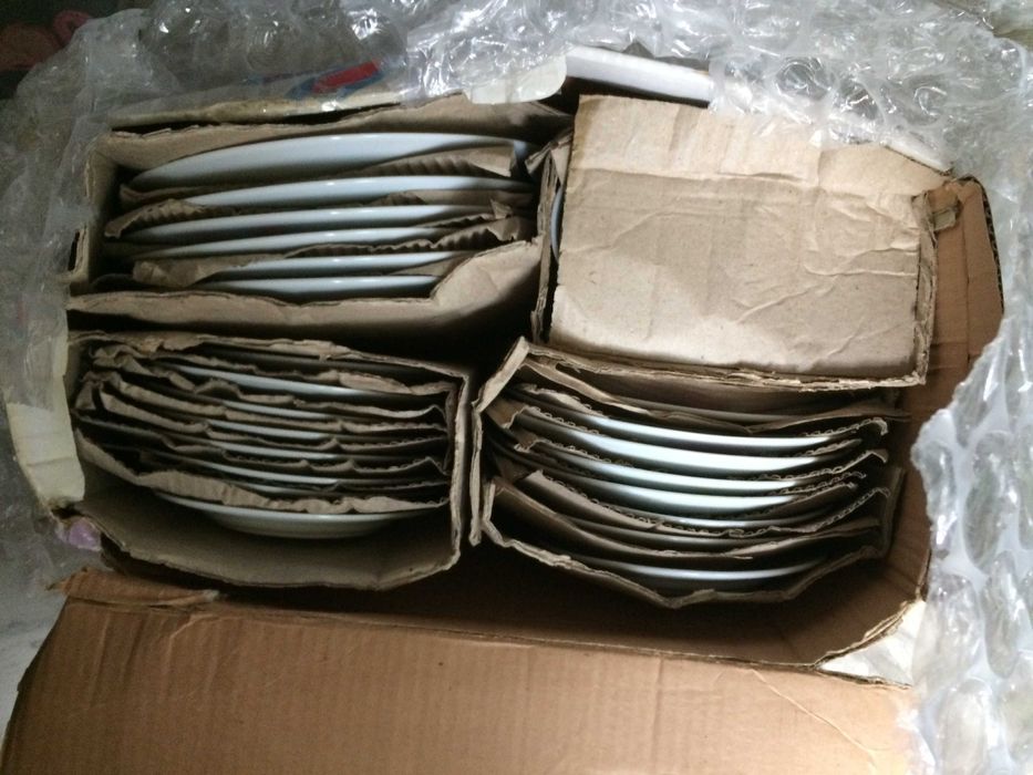 Сервиз за хранене 30 части.