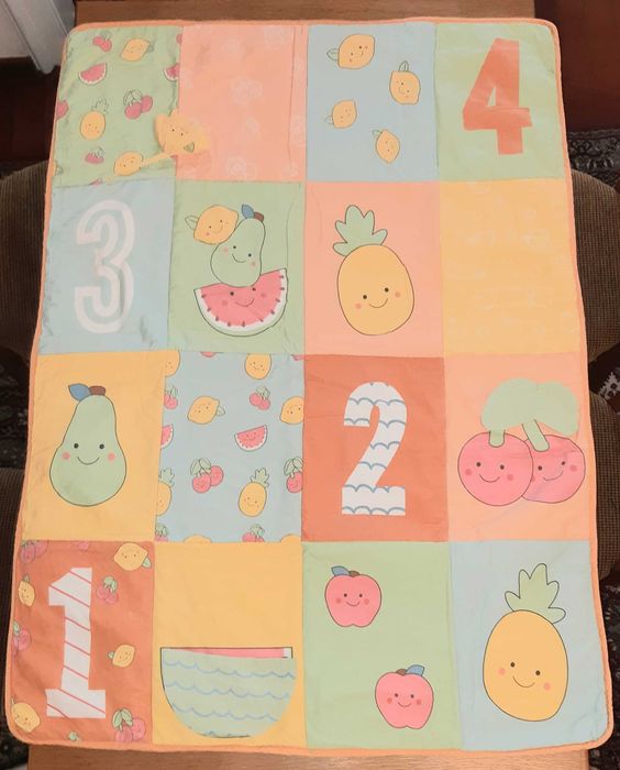 Бебешки одеала, обиклоници, хавлия, килимче за игра, пелени