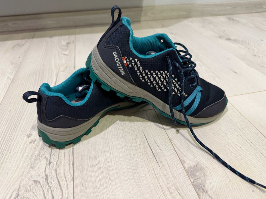 Туристически обувки, обувки за преходи Deichmann номер 39