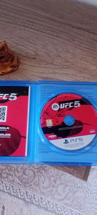 Продам ufc 5 ps5