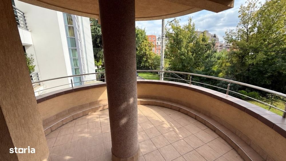 Apartament 4 camere decomandat, terasă, Aviatorilor