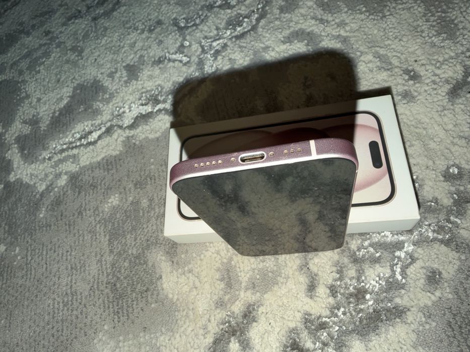 Iphone 15 - impecabil