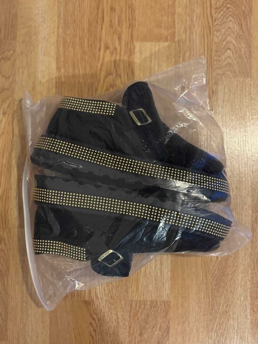 Vand ugg negre , nepurtate