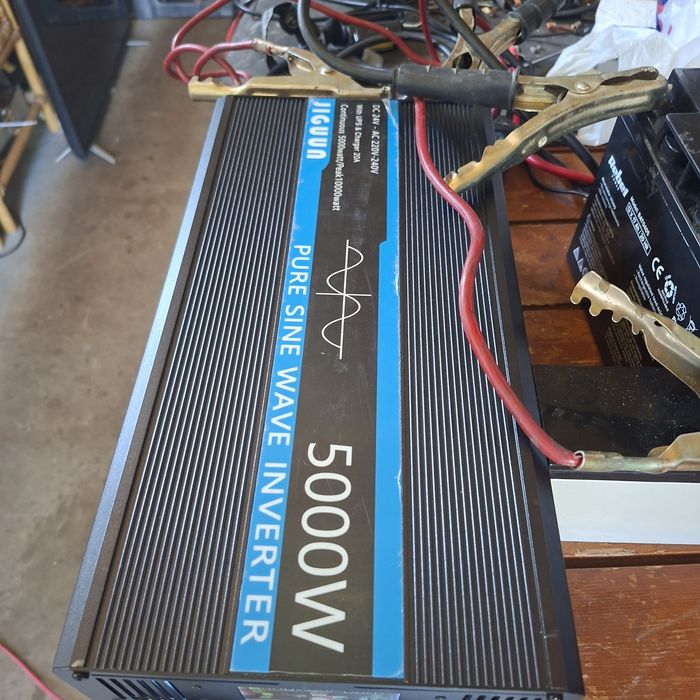 Invertor curent 24v la 230v 5000w