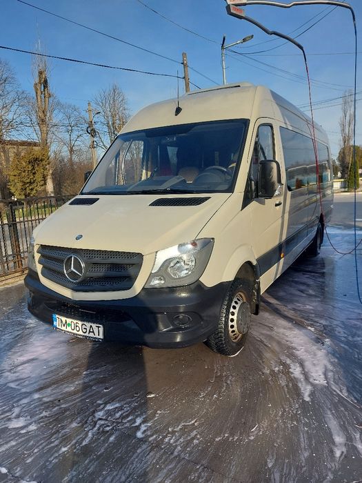 Evenimente private și excursii