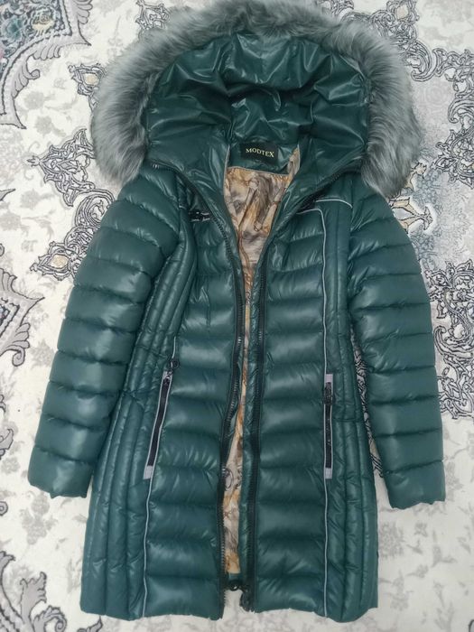 Продам пуховик для девочки 11-13 лет