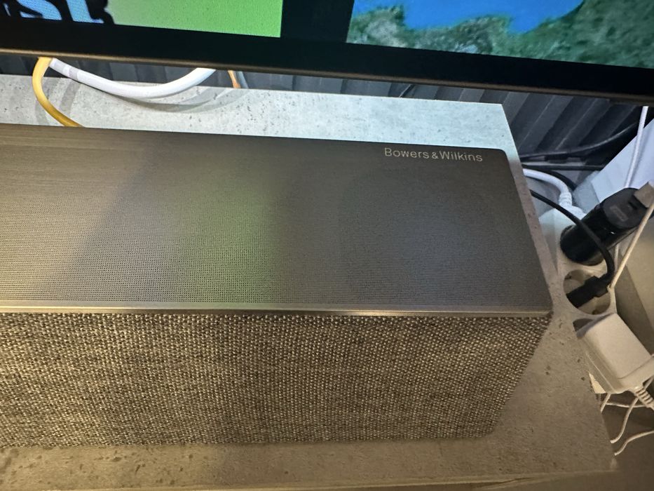 Tv 4k Philips 55OLED  935 diag 139 cm sunet B&W 70w