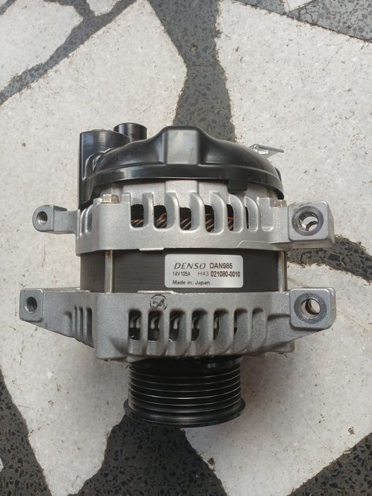 ЧИСТО НОВ Оригинален Алтернатор DENSO за Honda Accord 7 2.2 i-ctdi