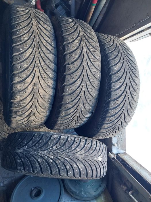 4 шины 195 65 R15. Sava Польша.