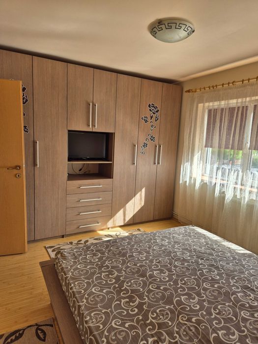 Proprietar vand apartament 3 camere zona Trei Stejari