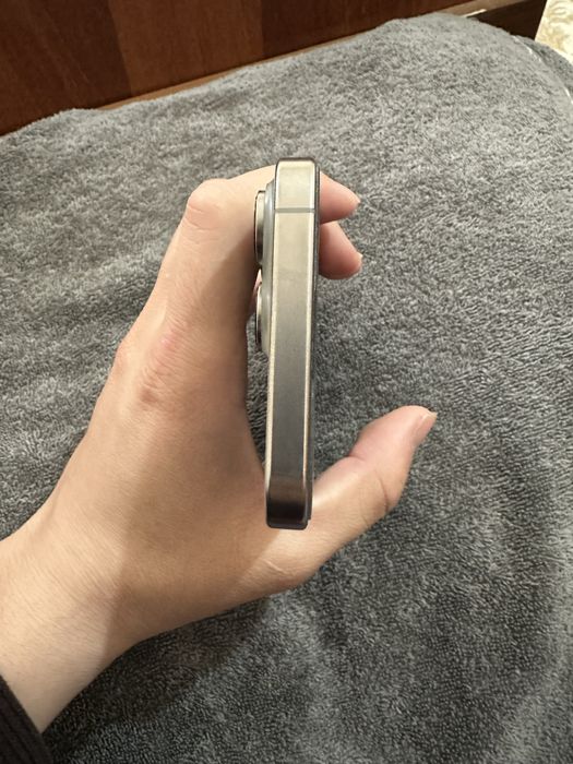 Iphone 16 PRO MAX  256/100