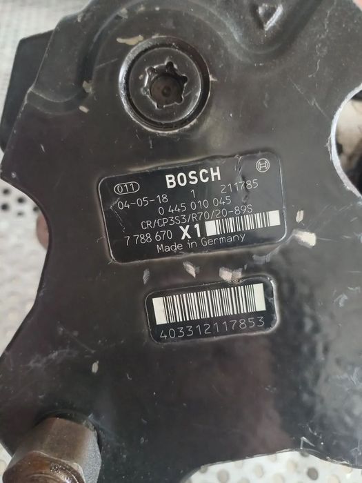 Pompa Inalta Presiune Bmw 2.0 Diesel Cod  E90 E91 E92 E93 E87 E81 E60 E61 X3 E83 - Dezmembrari Arad