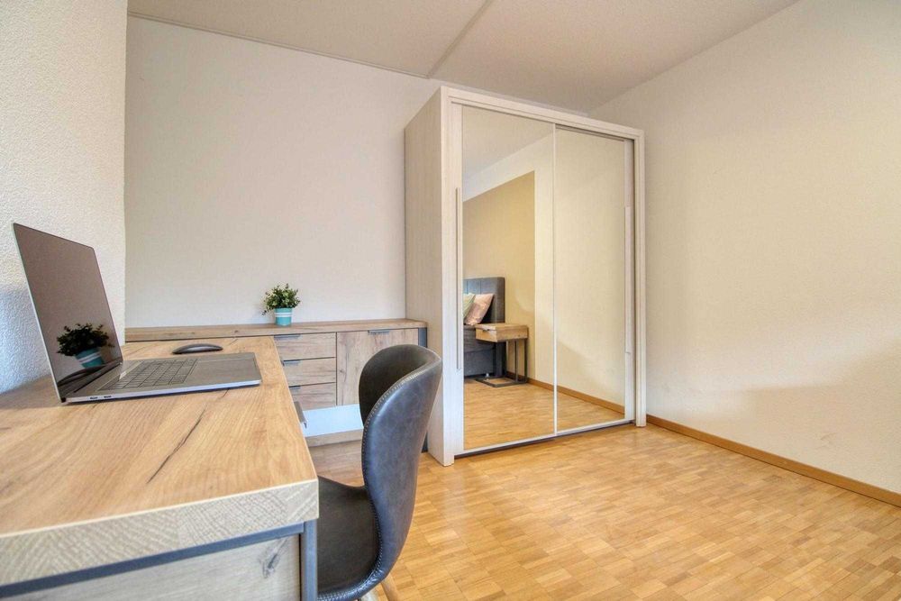 Дава се под наем Двустаен апартамент в София, Център - 67 кв.м за 397.8 € - Снимка #3