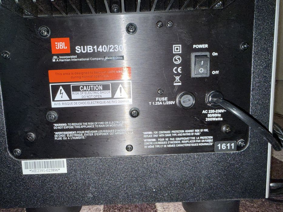 JBL SUB-140/230 8” Subwoofer