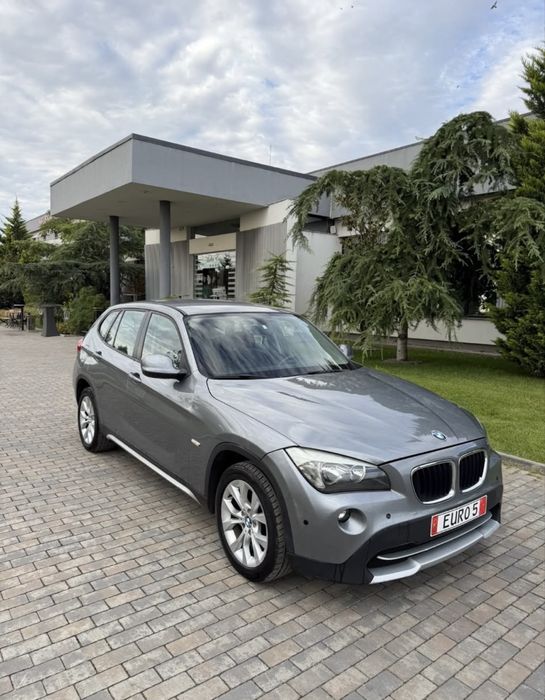 BMW X1 2011 — imagine 2