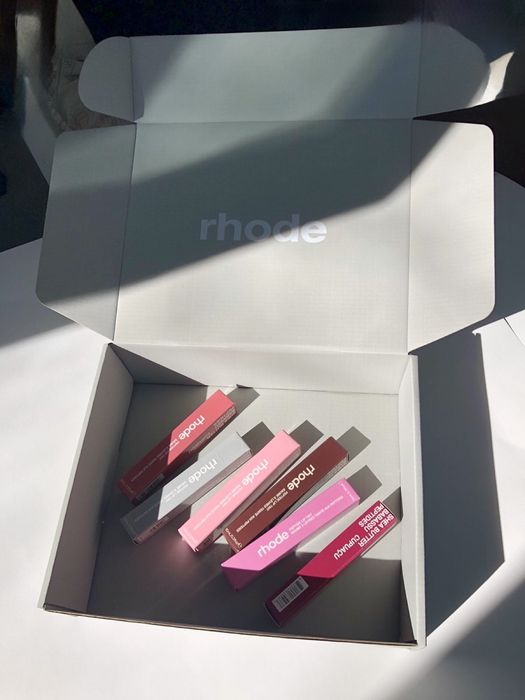 Rhode Peptide Lip Tint- Оригинални от Hailey Bieber , НАЛИЧНИ ЦВЕТОВЕ