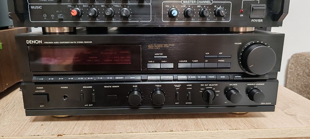 Amplificatoator Denon dra825