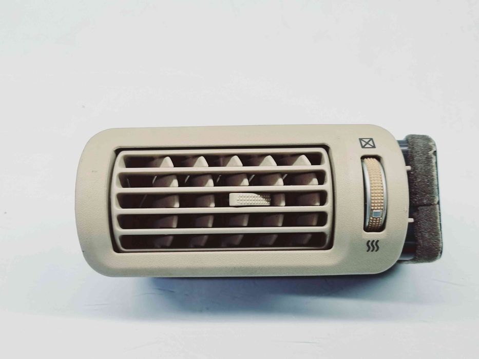 Grila aerisire dreapta Hyundai Santa Fe 2 (CM) [Fabr 2005-2012] U044