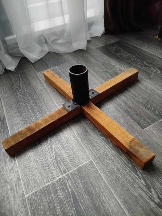 Крестовина для елки