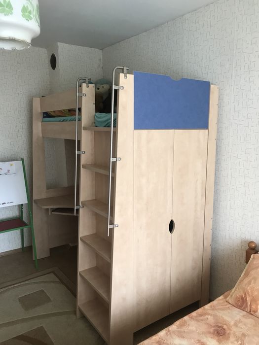 Детско легло + бюро+ гардероб