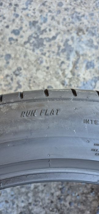 4 anvelope vara runflat Pirelli,fata 275/45/20,spate 305/40/20.Pretul este pe bucata.