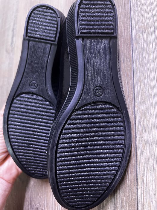 Черные праздничные туфли для девочки