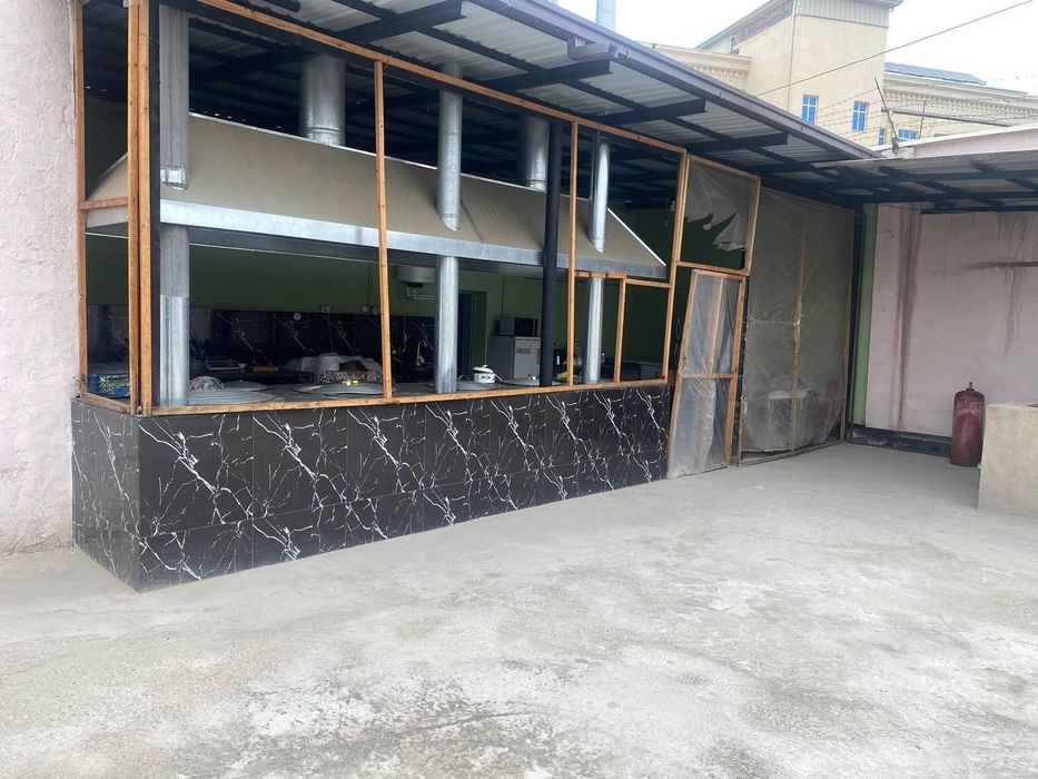 Чойхона ижарага берилади Қарши шаҳри Орзу бозори ёнида Ҳамкорбанк олди