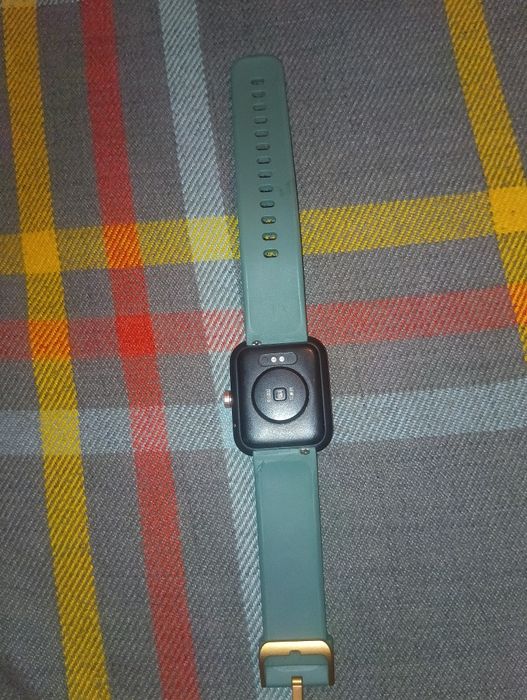 Продам смарт часы+ подарок