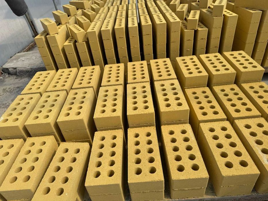 Облицовачный кирпич 65т.г