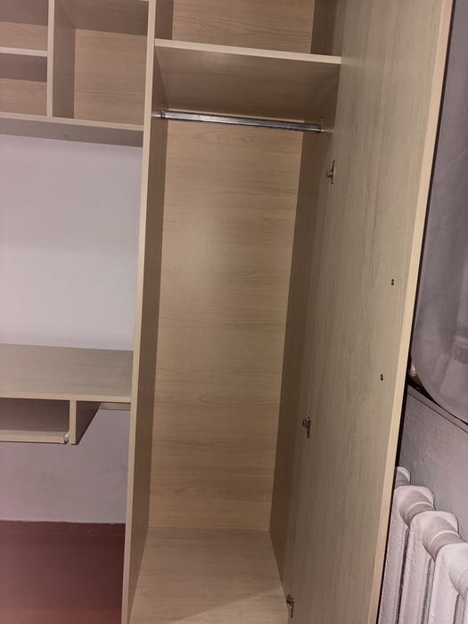 Рабочий стол с системной хранения