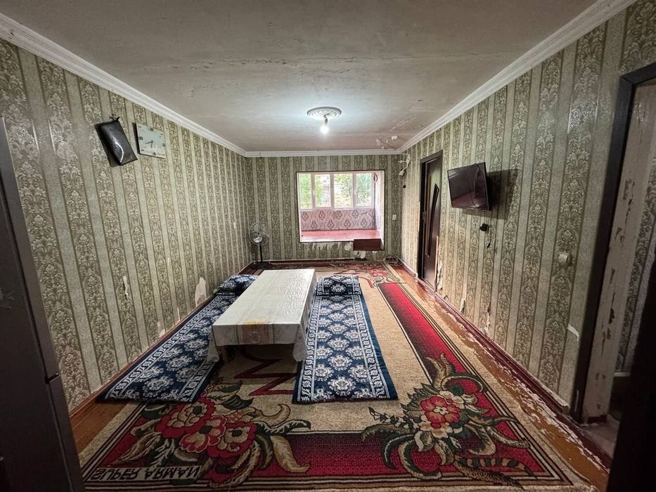 ПРОДАЕТСЯ Чирчик ш. Ок ковок кирпичный дом 3/3/4 65 м²