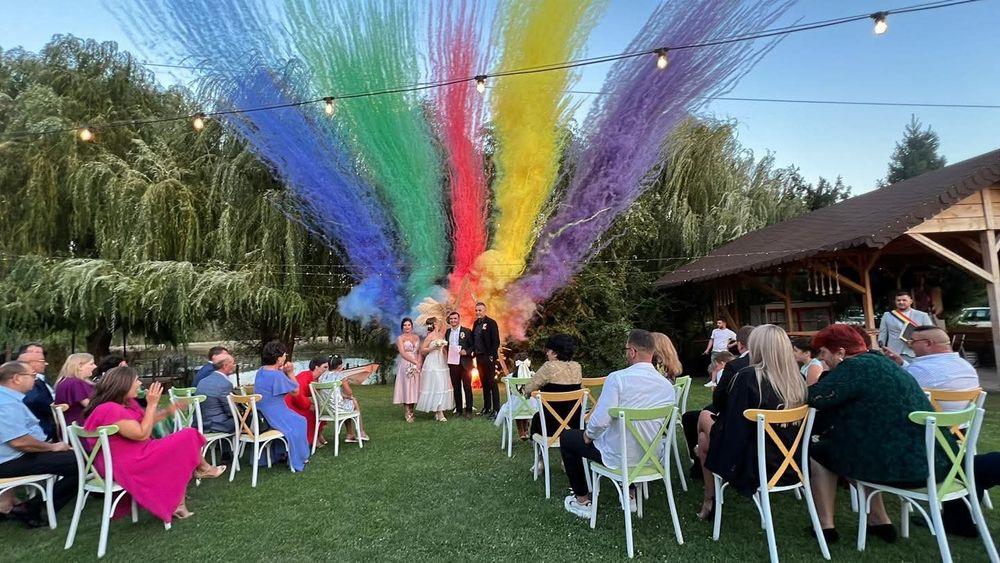 Artificii,Fum greu,Gheata carbonica,Artificii de zii,Baloane Explozive