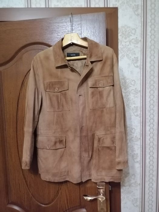 Продам замшевые куртки.