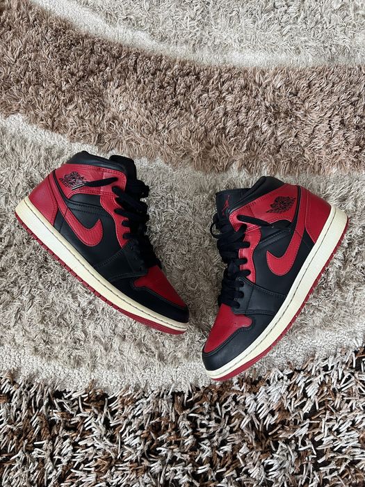 Air Jordan 1 Mid
